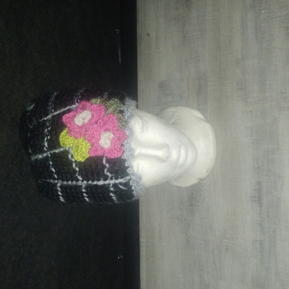 Hand Crafted Accessories - Ladies gorgeous beanie